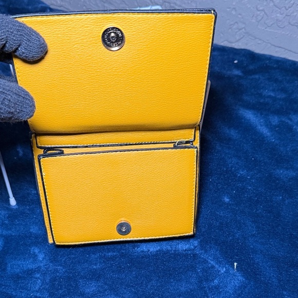 Woman's New York Yankee Yellow Leather Clutch Handbag Purse Ladies With Straps - Picture 3 of 8